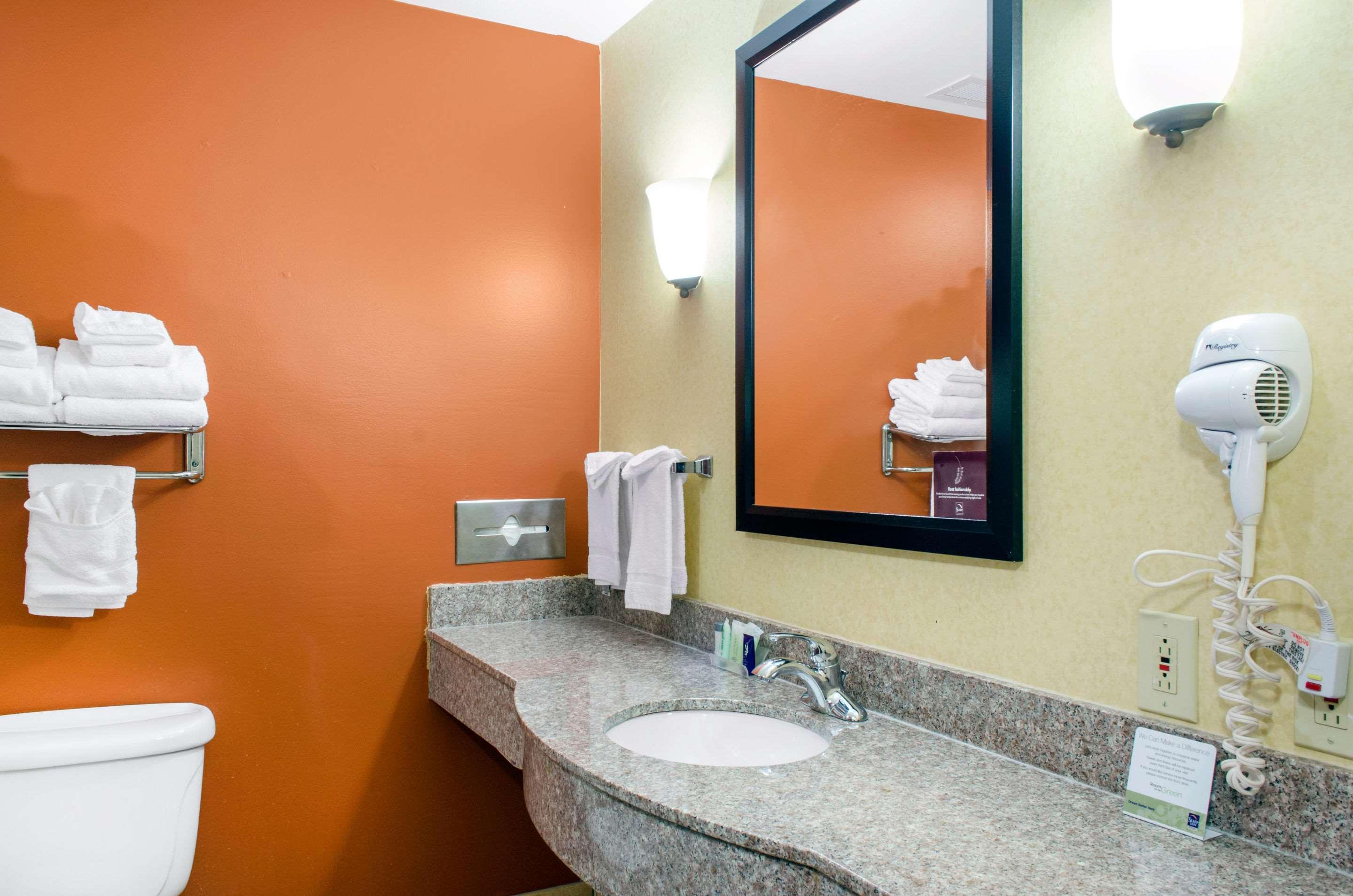 מונטגומרי Sleep Inn & Suites East Chase מראה חיצוני תמונה