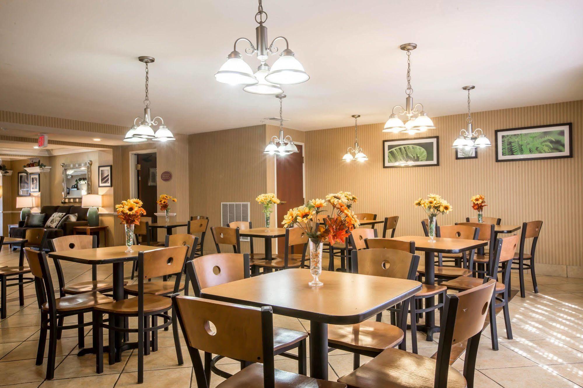 מונטגומרי Sleep Inn & Suites East Chase מראה חיצוני תמונה